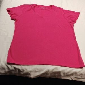 Eddie Bauer women's v neck top size XL